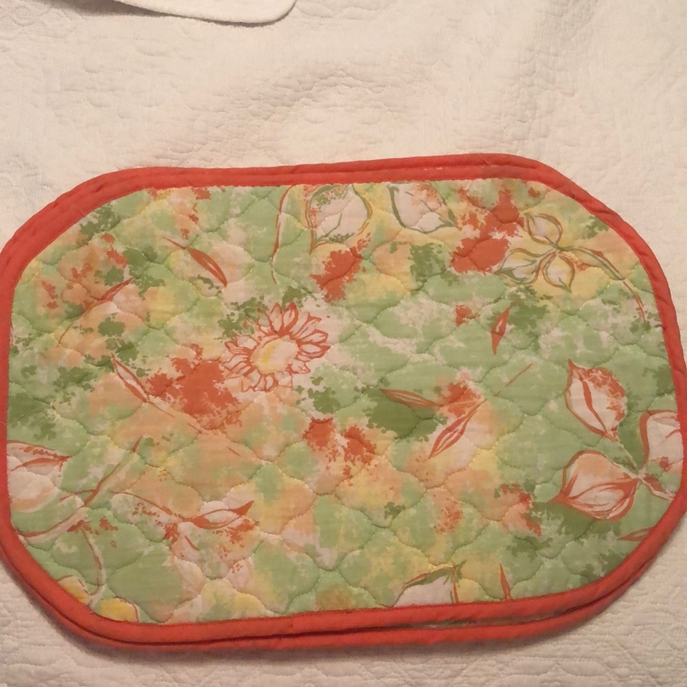 Vintage flower placemats